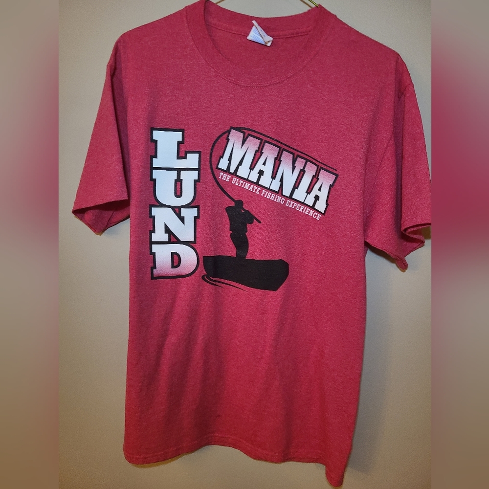 Lund Fishing Tee. EUC.